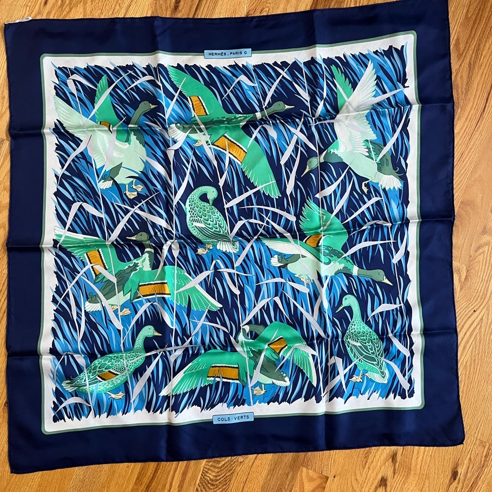 Hermes Cols Verts by Christiane Vauzelles 90cm silk twill